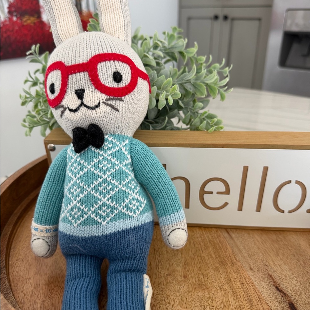 Cuddle + kind- Knitted Benedict the Bunny